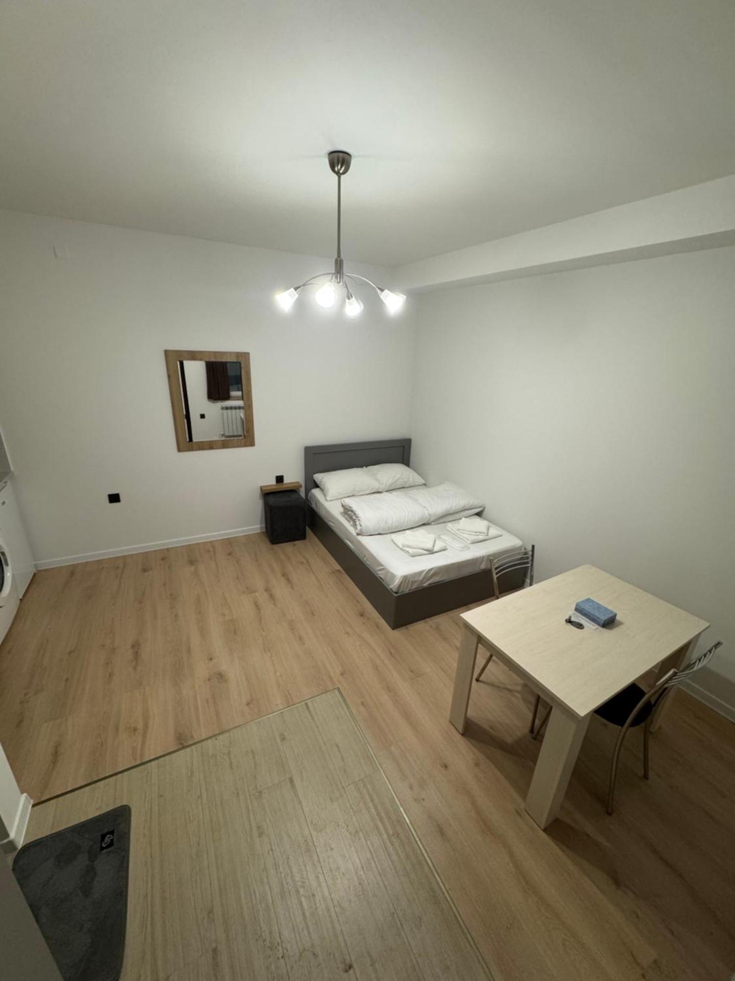 Ygg Erevan & Tours Buitenkant foto